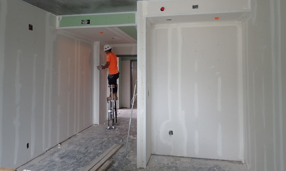 How to Select the Best Drywall Stilts for Your Needs: A Size Guide